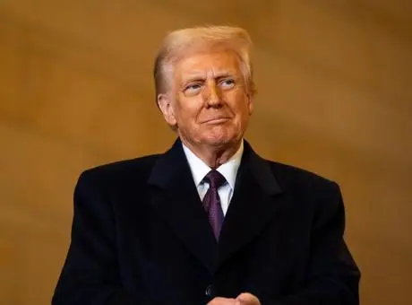 ABD Başkanı Donald Trump bir basın toplantısında konuşurken.