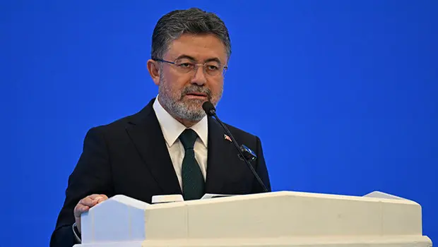 Tarım ve Orman Bakanı İbrahim Yumaklı çalıştayda konuşma yaparken.