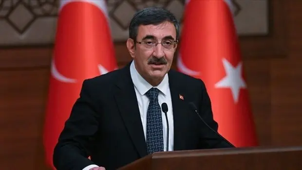 Cumhurbaşkanı Yardımcısı Cevdet Yılmaz, Lefkoşa'da düzenlenen 20 Temmuz Barış ve Özgürlük Bayramı töreninde konuşma yapıyor.