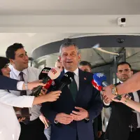 Yeni Parti'nin kuruluş dilekçesi İçişleri Bakanlığı'na teslim edildi.