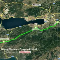 Güney Marmara Otoyolu projesini temsil eden teknik planlar ve yol inşaatı görseli.