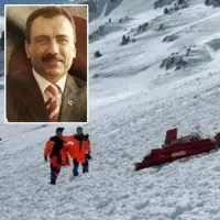 Muhsin Yazıcıoğlu soruşturması kapsamında düzenlenen operasyon sonrası adliye binası.
