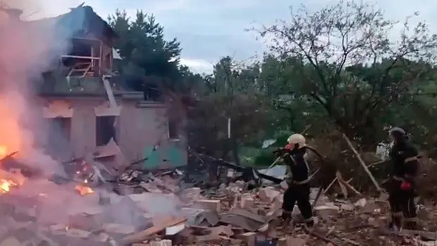 Moskova'ya düzenlenen İHA saldırısı sonrası bölgeden yükselen dumanlar.