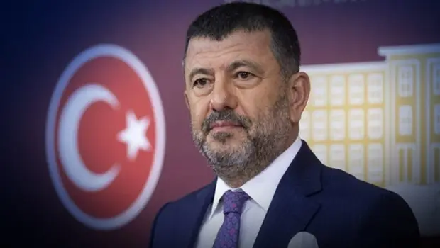 İstanbul Adliyesi önünde devam eden soruşturma süreci.