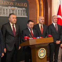 Adalet Bakanı Akın Gürlek Trabzon'da açıklamalarda bulunuyor.