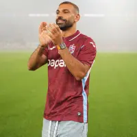 Trabzonspor'un Papara Park stadyumunda taraftarlar ve atmosfer.