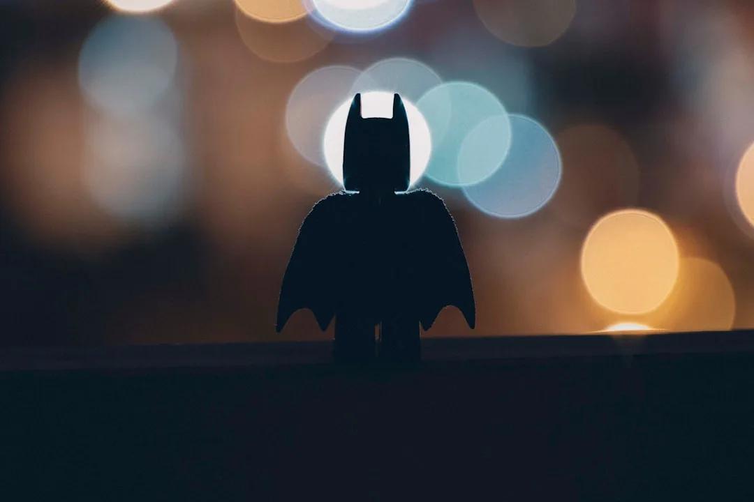 Trendyol 1. Lig lideri Batman Petrolspor futbolcuları ve teknik direktör Selçuk Şahin, bir maçta galibiyeti kutlarken.