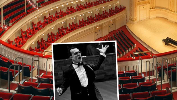 Cumhurbaşkanlığı Senfoni Orkestrası'nın görkemli bir uluslararası sahnede konser verdiği an.