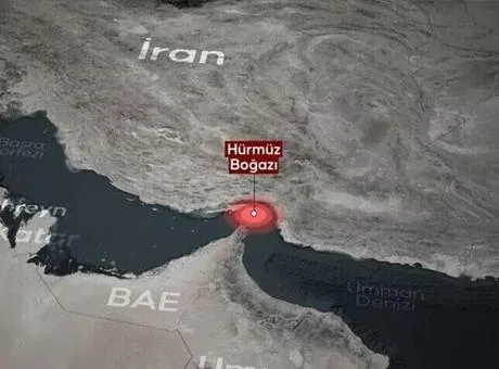 Hürmüz Boğazı'nda gergin deniz çatışması, İran ve ABD savaş gemileri yakın planda.