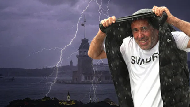 İstanbul'da beklenen gök gürültülü sağanak yağış ve bulutlu hava koşulları.