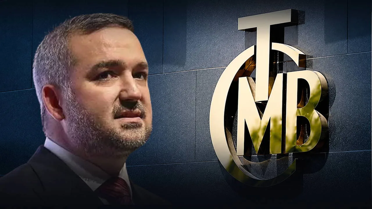 Türkiye Cumhuriyet Merkez Bankası binası önünde sabit tutulan yüzde 37 politika faizini gösteren bir grafik ve arka planda...