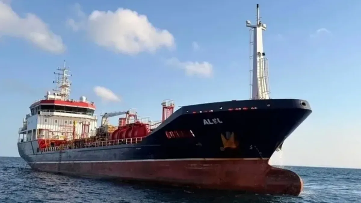 Silivri açıklarında batan gemiyi arama kurtarma çalışmaları