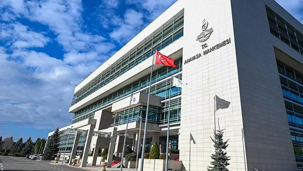 Anayasa Mahkemesi'nden 15 siyasi parti hakkında suç duyurusu kararı.