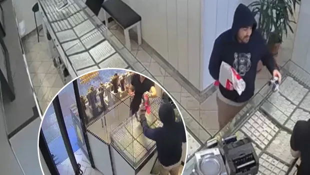 Bayrampaşa'da şemsiyeyi tabanca gibi kullanarak kuyumcu soymaya çalışan hırsız, polis tarafından yakalandı.