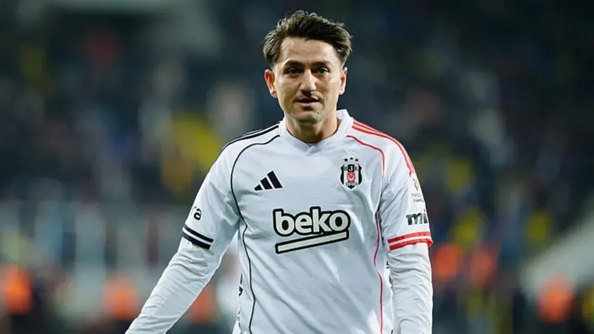 Futbolcu Cengiz Ünder'in sahada yaşadığı gol sevinci anı