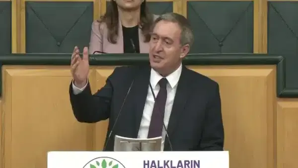 DEM Parti Eş Genel Başkanı Tuncer Bakırhan açıklama yaparken