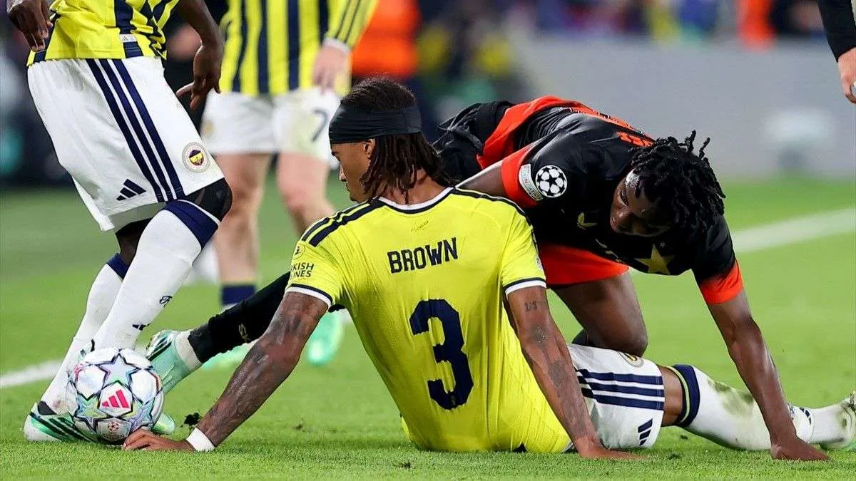 Fenerbahçe - Slavia Prag maçı gol sevinci