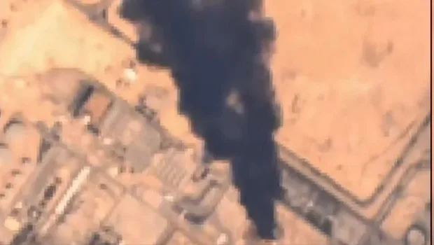 Husilerin Riyad'daki Aramco tesislerine yönelik füze ve İHA saldırısını gösteren temsili görsel.