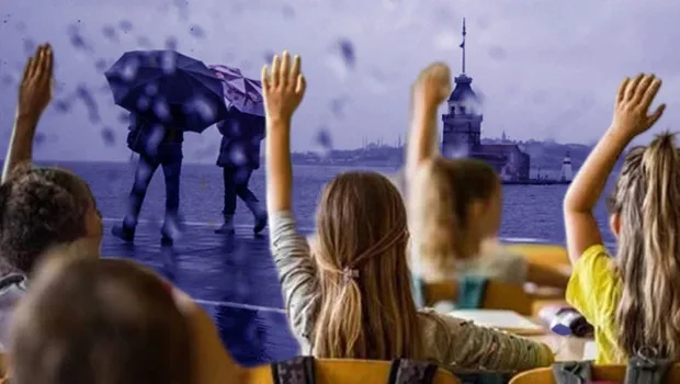 İstanbul'da sağanak yağış sonrası oluşan sel ve tatil edilen okullar.