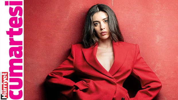Miss Turkey ve Miss World yarı finalisti Nursena Say, kariyer yolculuğunu anlatırken.