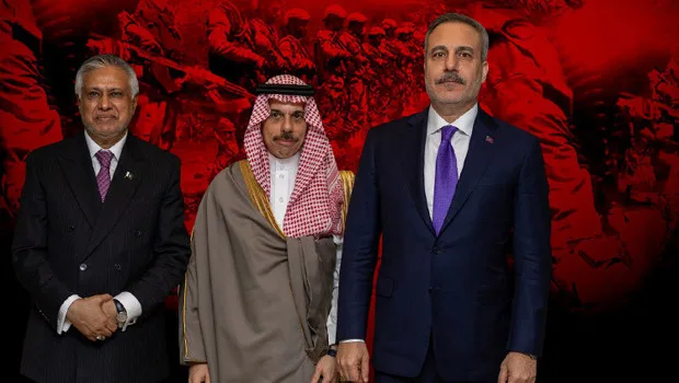 Yemen'deki çatışma bölgelerini ve Babülmendep Boğazı'nı gösteren harita üzerinde füze ve askeri operasyon simgeleri.