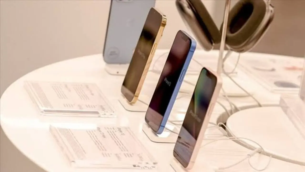 Apple Hisseleri iPhone 18 Pro Sipariş Kesintisi İddiasıyla Düştü