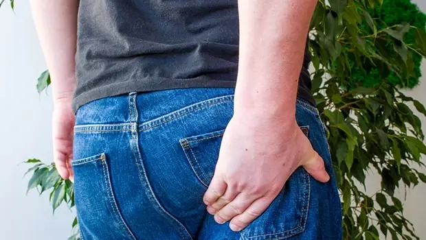 Basur tedavisi için sağlıklı beslenme ve su tüketimi.