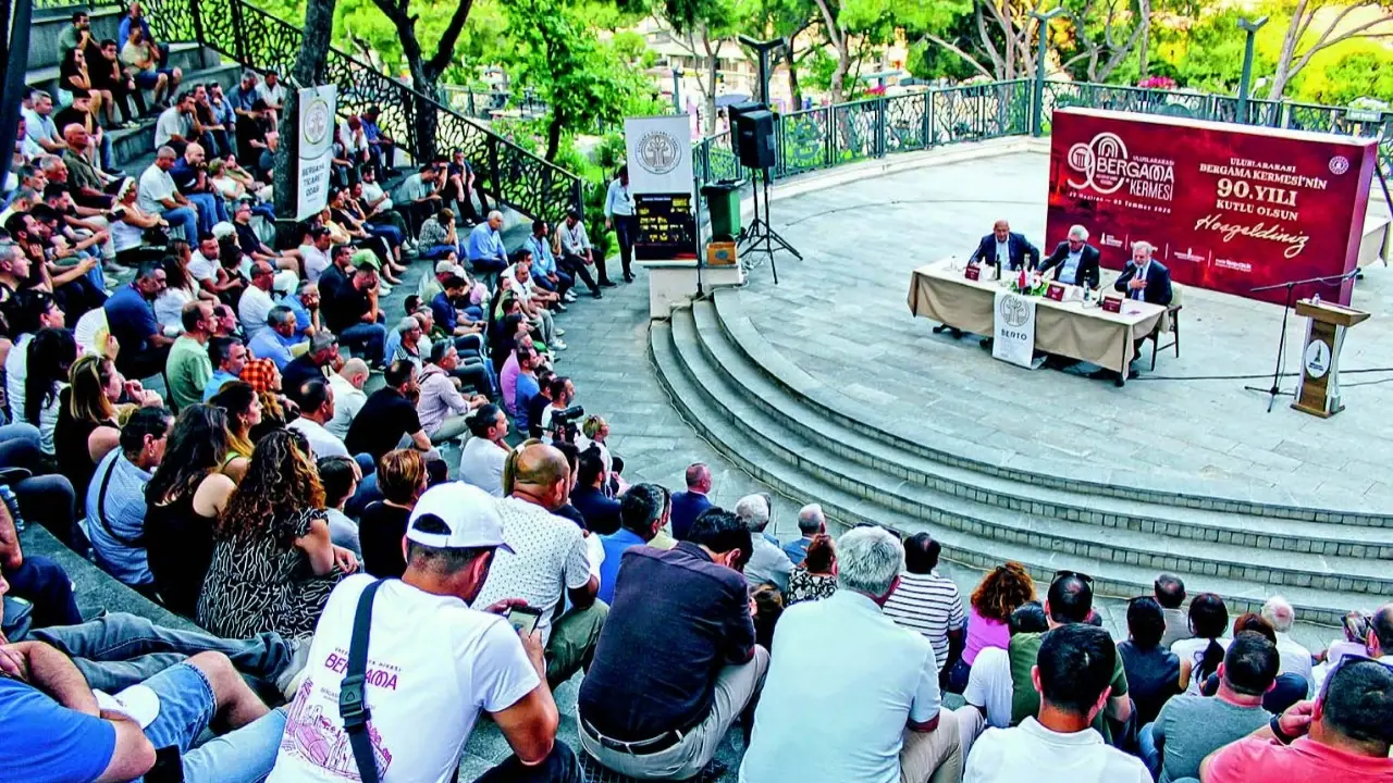 Bergama, Sanayi ve Tarım Yatırımlarıyla Ekonomik Cazibe Merkezi Oldu