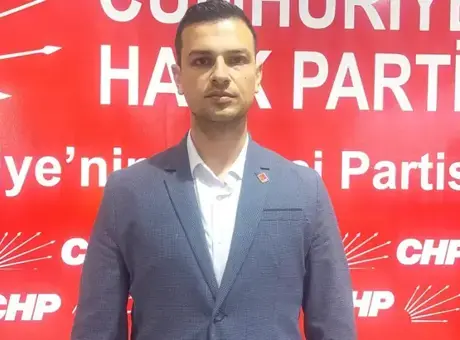 CHP Kilis İl Başkanı Umut Mehmet Sapan'ın istifa açıklamasının ardından çekilmiş bir portresi.