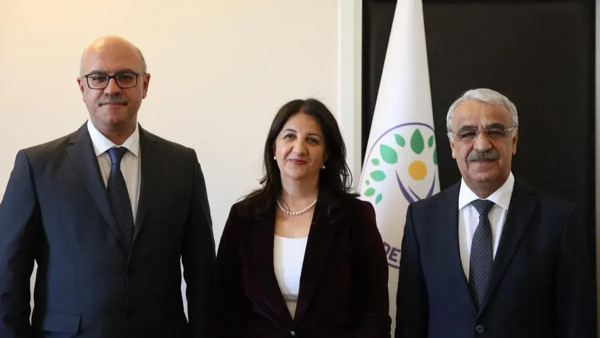DEM Parti heyeti İmralı'ya gitti: Çerçeve yasa için kritik süreç
