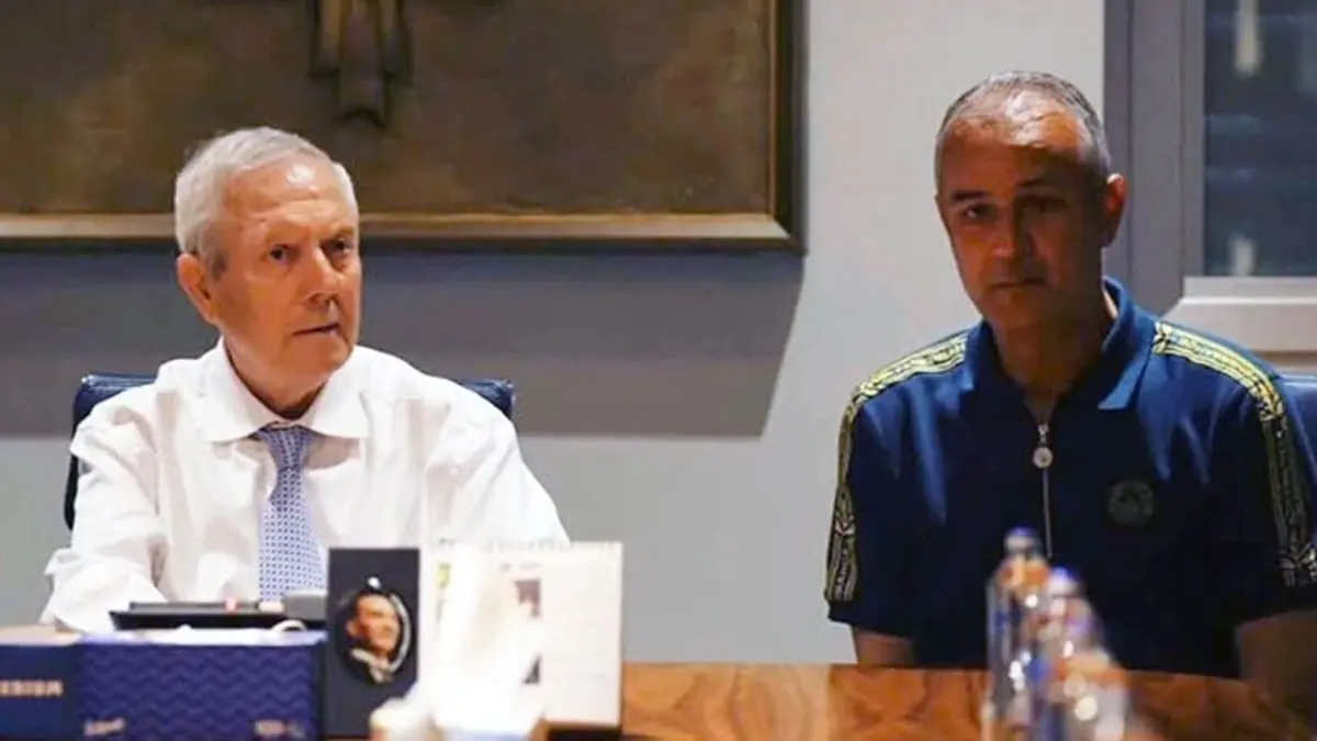 Fenerbahçe'de Büyük Operasyon: 8 Yabancı Futbolcuyla Yollar Ayrılıyor