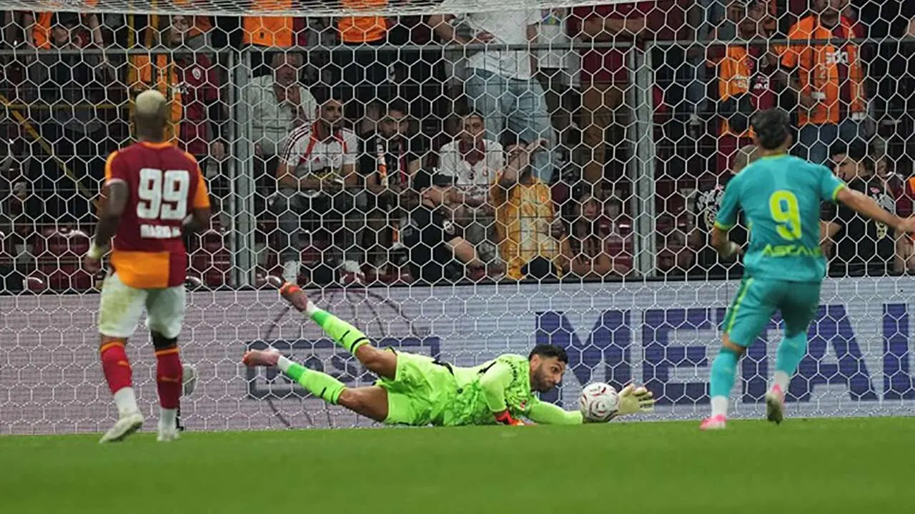 Galatasaray, Villarreal karşısında mağlup: Rams Park'ta protesto
