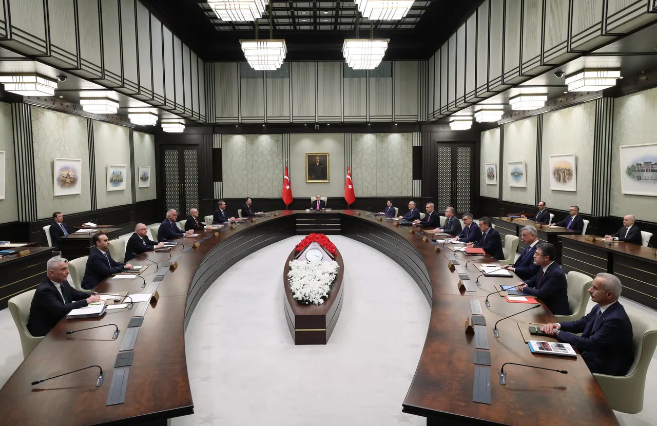Kabine Ankara'daki NATO Zirvesi sonrası toplanıyor