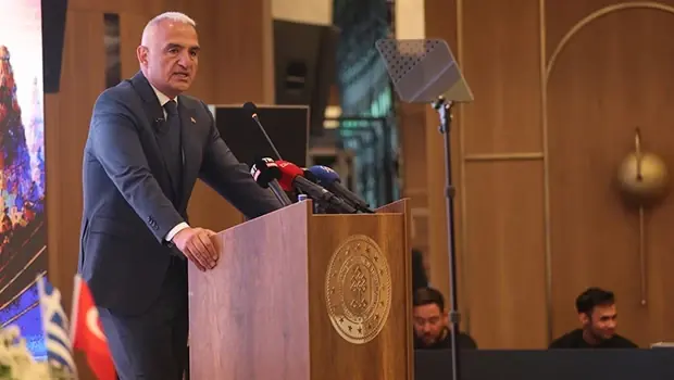 Kültür ve Turizm Bakanı Mehmet Nuri Ersoy, Sıfır Atık Forumu 2026'da konuşma yapıyor.