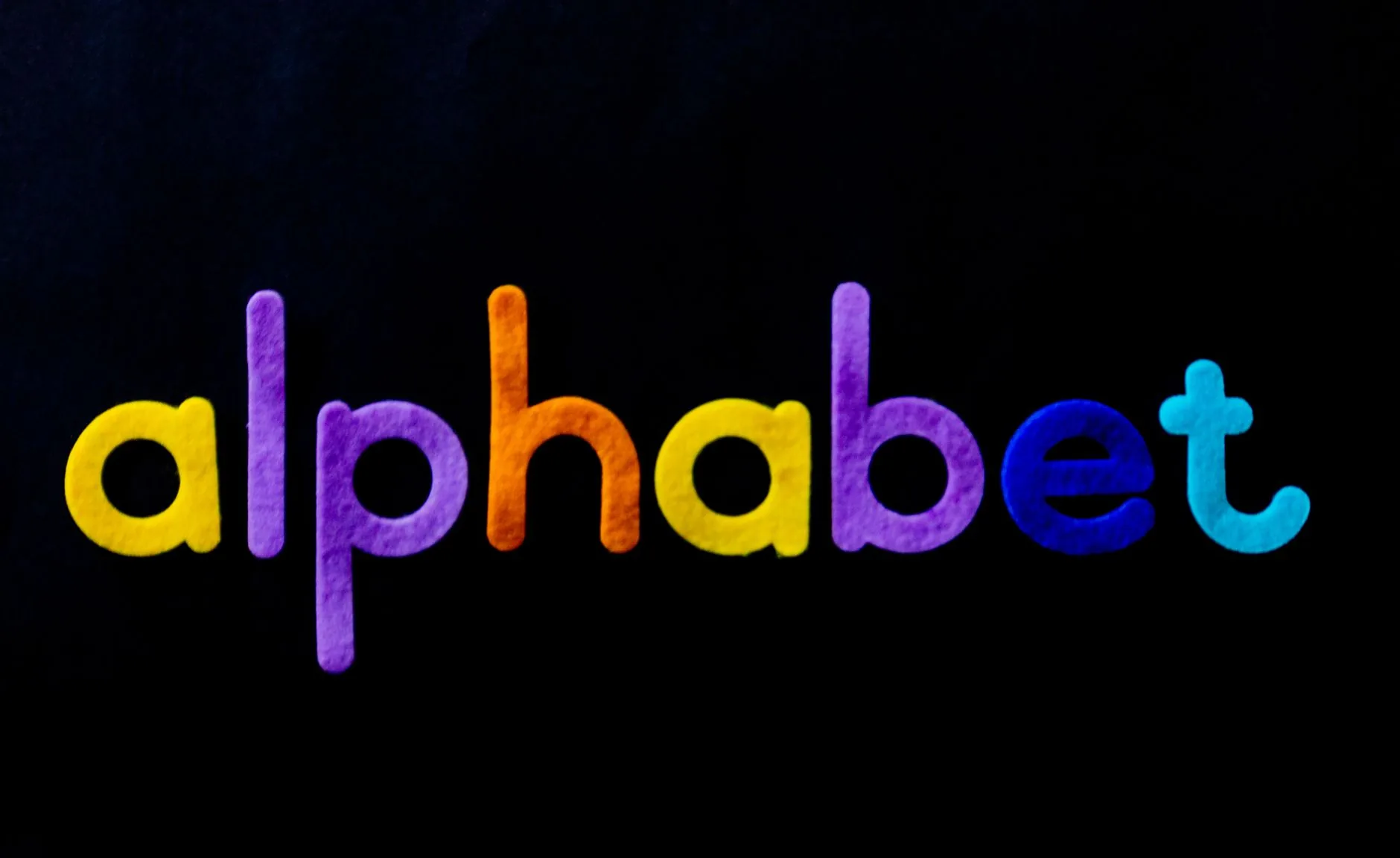 Alphabet'ten Yapay Zeka İçin Rekor 85 Milyar Dolarlık Sermaye Artırımı