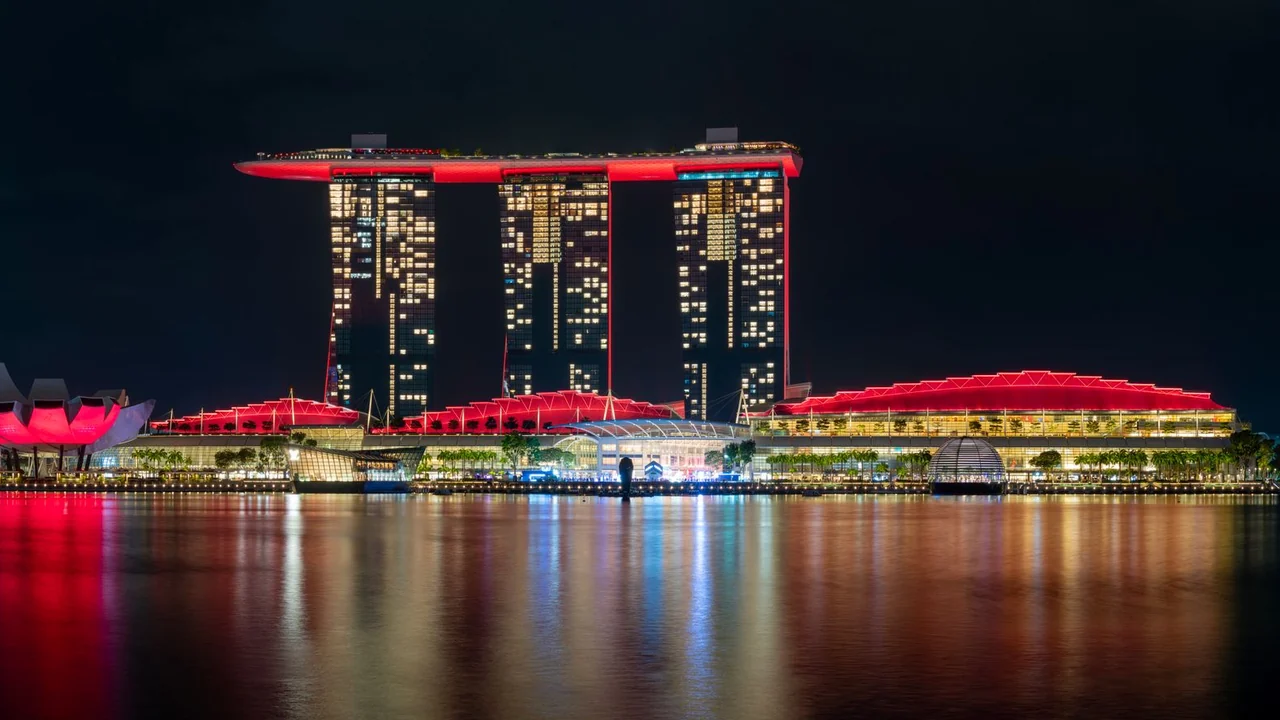 Singapur Mucizesi: Bir Şehir Devleti Nasıl Küresel Güç Haline Geldi? İşte Herkesin Konuştuğu Modelin Sırları