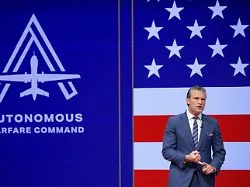 Elon Musk und Pentagon-Chef Pete Hegseth besprechen die Zukunft der KI-gesteuerten Kriegsführung