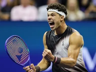 Shelton Ends Alcaraz's US Open Reign in Historic Late-Night Marathon